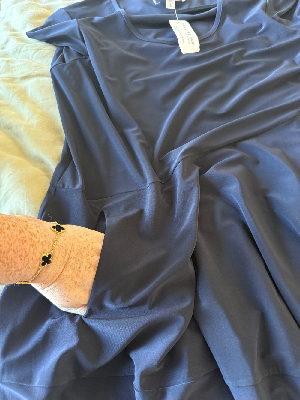 Classic Navy Short-Sleeve Midi Dress with Pockets - Picture 5 of 5